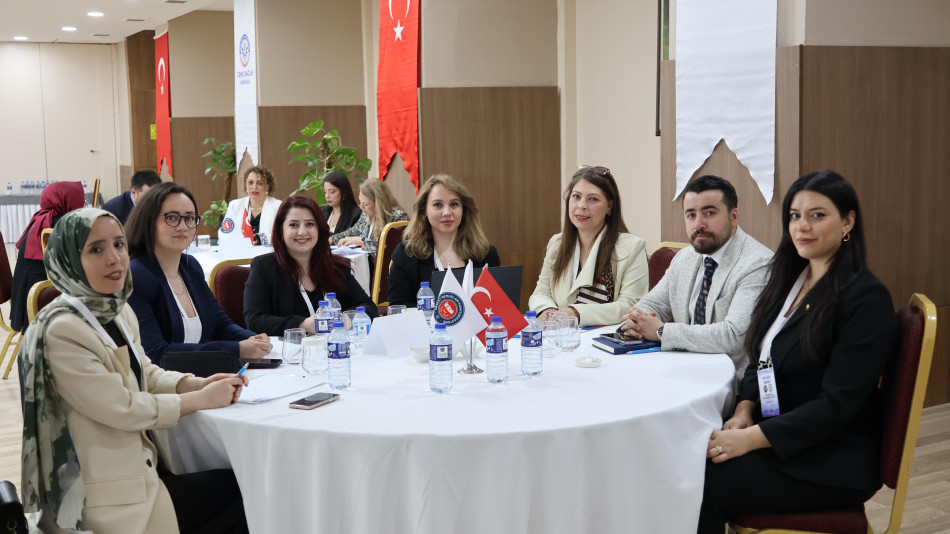 "SÖZ KADINDA; DAYANIŞMA ÇALIŞTAYI" GERÇEKLEŞTİRDİK.